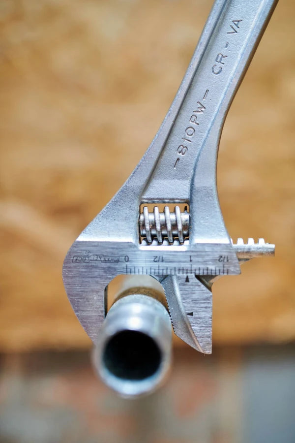 CHANNELLOCK 810PW 10" Reversible Jaw Adjustable Wrench - Tool Leaks